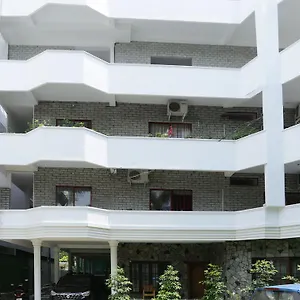 Heaven Gardens 3* Kochi