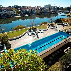 Aparthotel East
