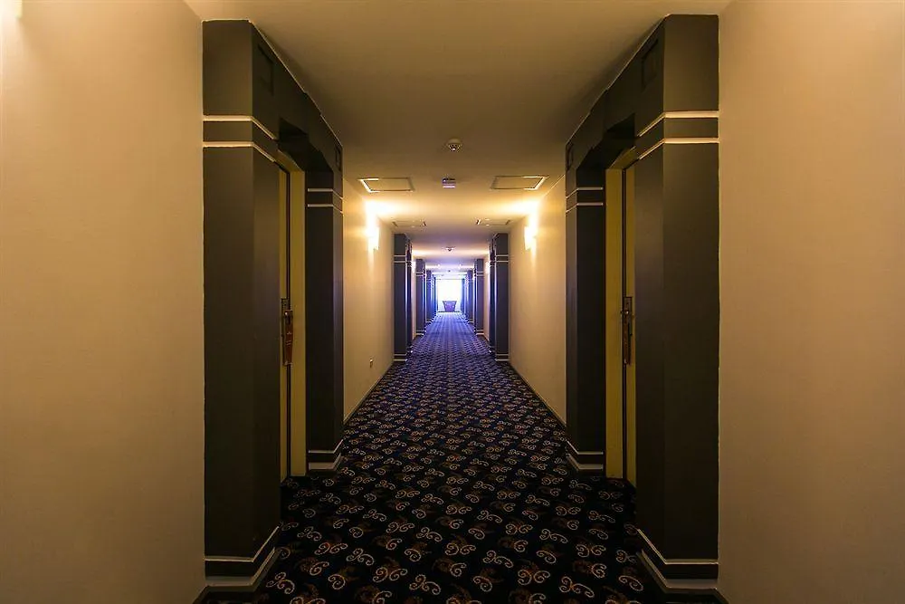Hotel Seasons Of Perth